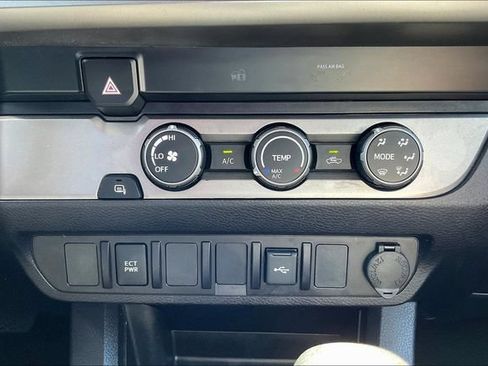 Used 2023 Toyota Tacoma SR5 RWD image 17