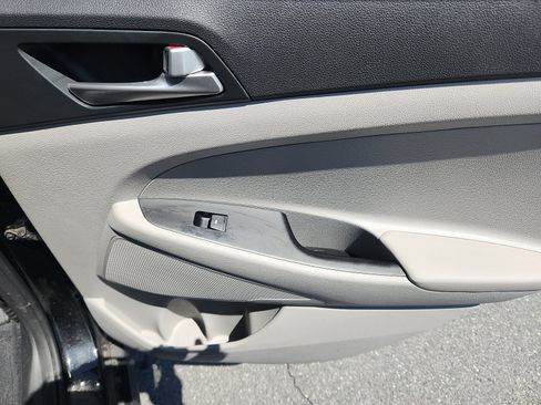 Used 2019 Hyundai Tucson SE AWD/4WD image 31