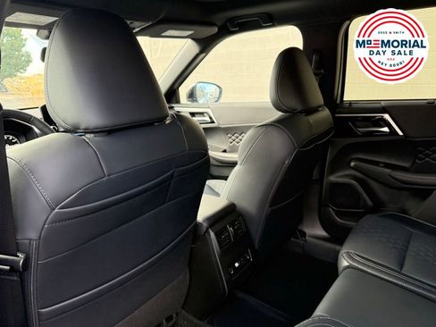 New 2025 Mitsubishi Outlander SEL Black Edition AWD/4WD image 24