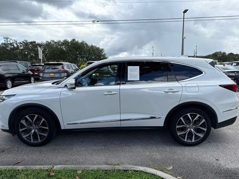 Used 2023 Acura MDX w/ Technology Package FWD image 4