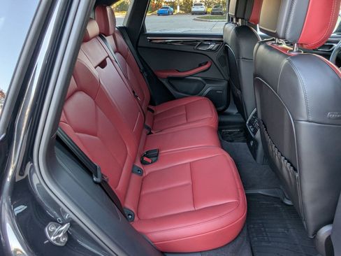 New 2026 Porsche Macan image 24