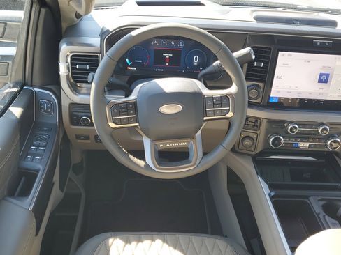 New 2026 Ford F450 Platinum w/ Platinum Plus Package image 15