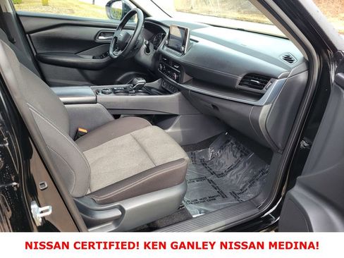 Certified 2025 Nissan Rogue SV image 52