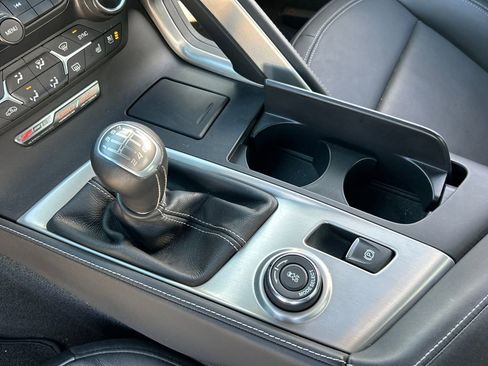 Used 2016 Chevrolet Corvette Z06 w/ 3LZ Preferred Equipment Group image 14