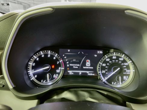 Used 2021 Toyota Highlander XLE FWD image 21