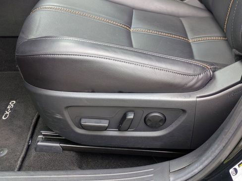 Used 2025 MAZDA CX-50 AWD 2.5 Hybrid w/ Premium Pkg image 14