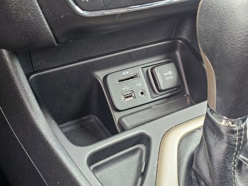 Used 2014 Jeep Cherokee Latitude image 35