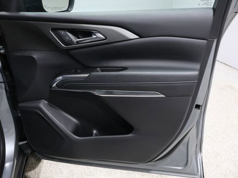 Used 2024 Chevrolet Traverse LT image 24