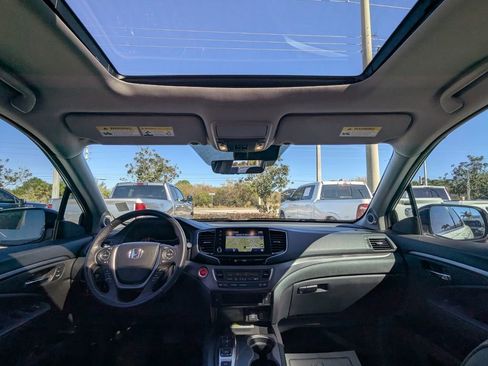 Used 2023 Honda Ridgeline RTL-E image 19