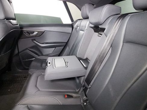 Used 2020 Audi Q8 Premium Plus w/ Premium Plus Package AWD/4WD image 22