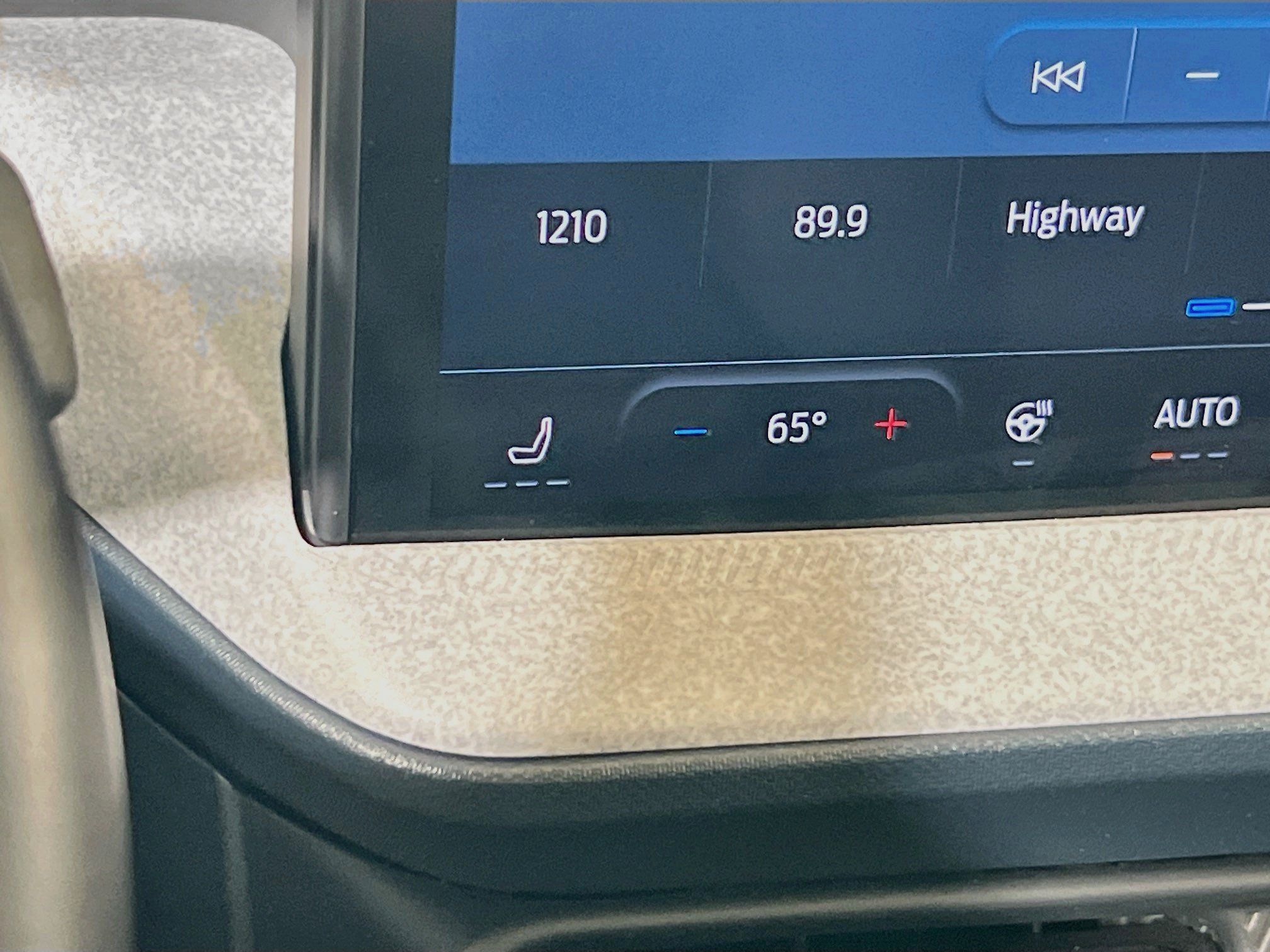 Used 2025 Ford Maverick XLT w/ XLT Luxury Package FWD image 19