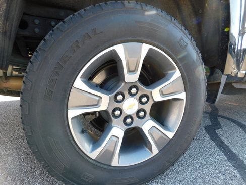 Used 2016 Chevrolet Colorado Z71 image 11