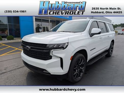 Used 2024 Chevrolet Suburban RST w/ Luxury Package AWD/4WD image 1