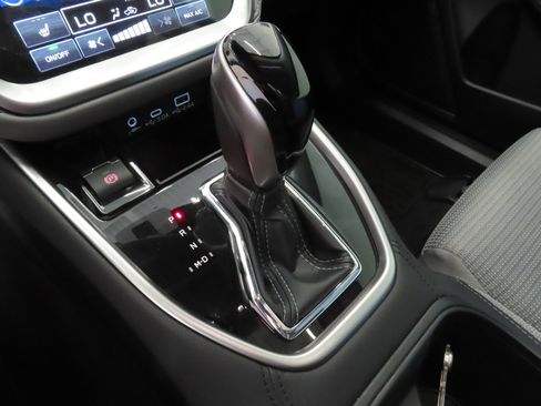 Used 2025 Subaru Outback Premium image 18