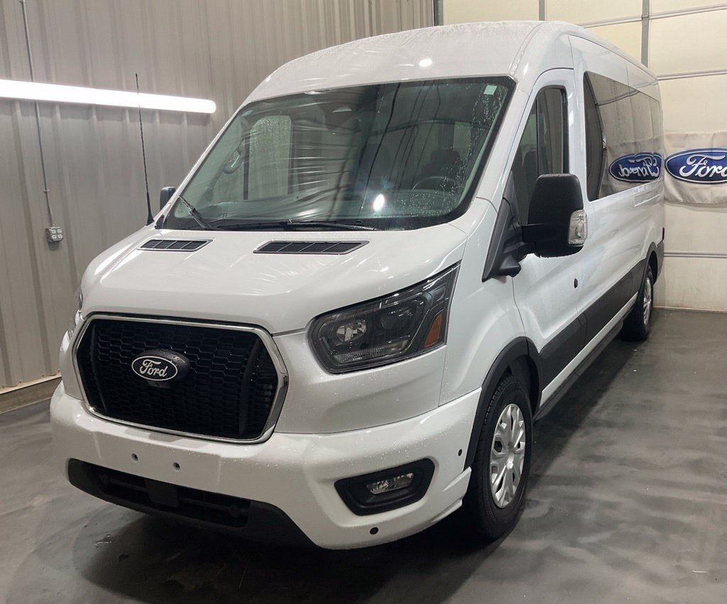 Used 2026 Ford Transit 350 XLT RWD image 3
