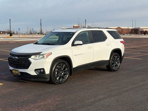 Used 2021 Chevrolet Traverse RS image 38