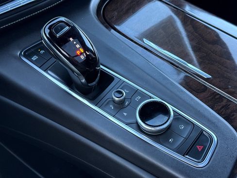 Used 2022 Cadillac Escalade ESV Sport Platinum image 26