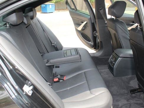 Used 2014 BMW 320i Sedan image 10