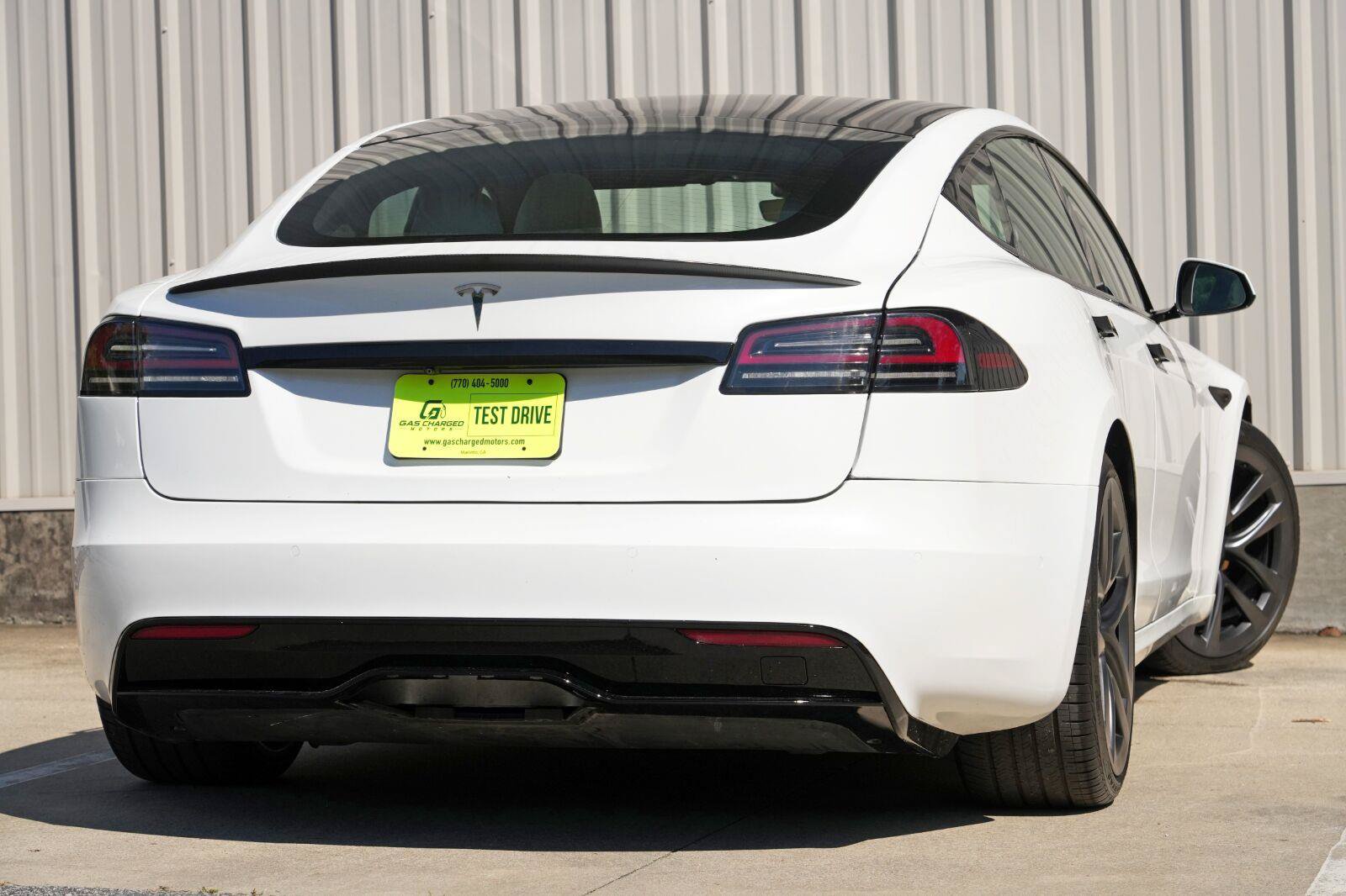 Used 2022 Tesla Model S Plaid AWD/4WD image 4