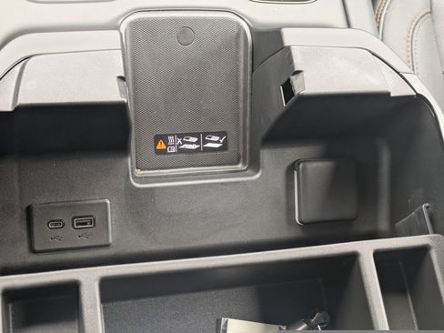 Used 2024 GMC Sierra 1500 AT4 w/ AT4 Premium Package AWD/4WD image 24