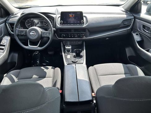 Used 2024 Nissan Rogue S AWD/4WD image 12