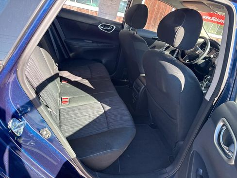 Used 2019 Nissan Sentra SV FWD image 16