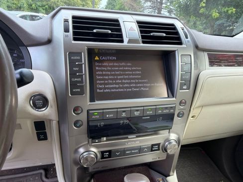 Used 2015 Lexus GX 460 w/ Premium Package AWD/4WD image 15