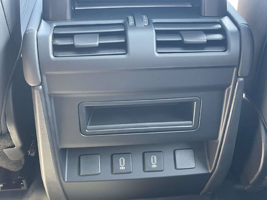 New 2026 Land Rover Defender 110 S AWD/4WD image 15