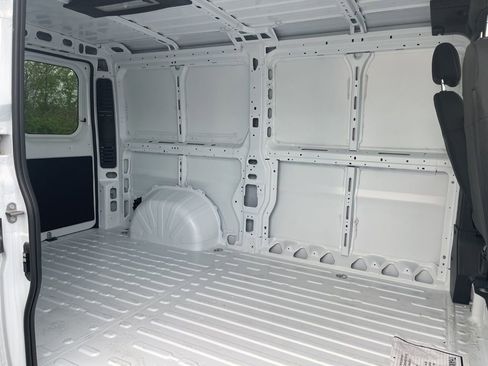 New 2025 RAM ProMaster 1500 w/ Cold Weather Group FWD image 9