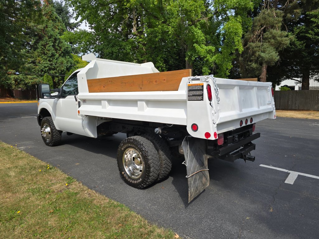 Used 2012 Ford F350 XL w/ Trailer Tow Pkg AWD/4WD image 4