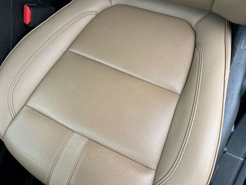 Used 2023 Chevrolet Blazer Premier w/ Enhanced Convenience Package AWD/4WD image 12