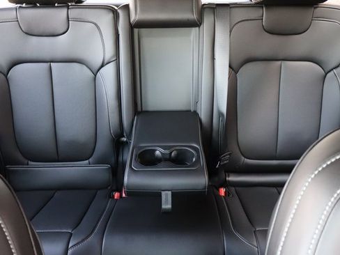 New 2025 Jeep Grand Cherokee Limited w/ Luxury Tech Group II image 39