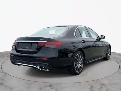Used 2023 Mercedes-Benz E 450 4MATIC Sedan image 4
