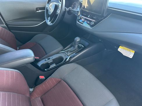 Used 2025 Toyota Corolla SE image 14