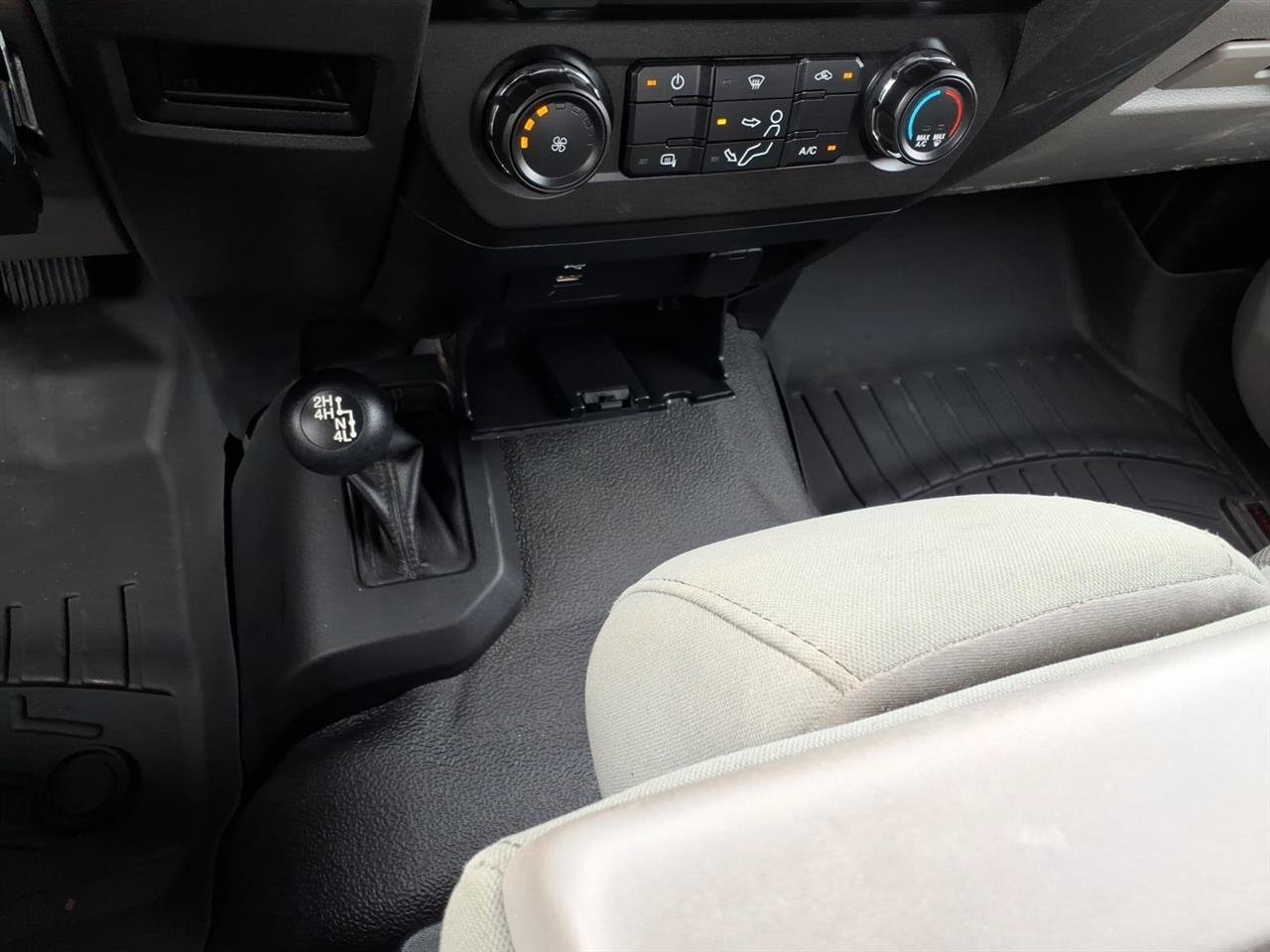 Used 2018 Ford F450 XL w/ Power Equipment Group AWD/4WD image 31