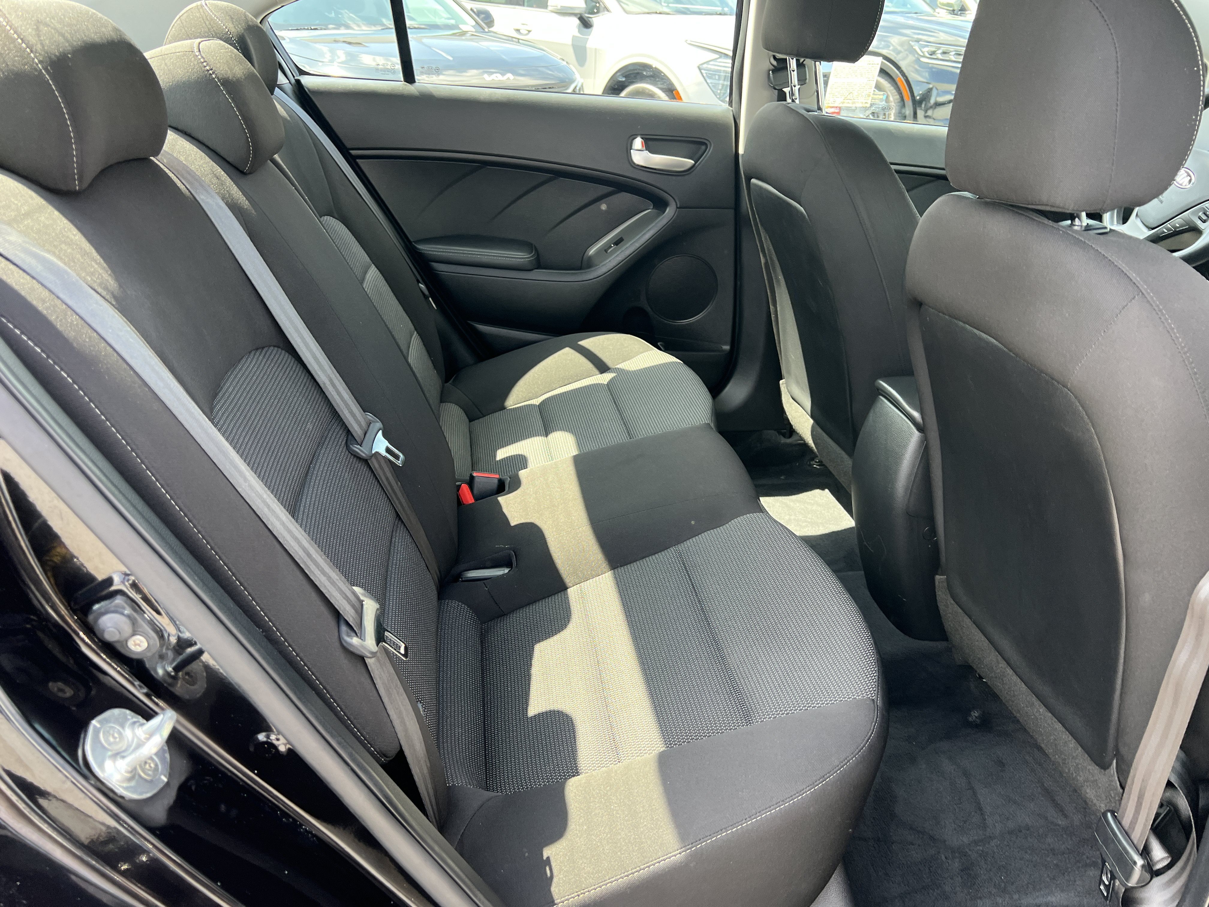 Used 2017 Kia Forte LX FWD image 19