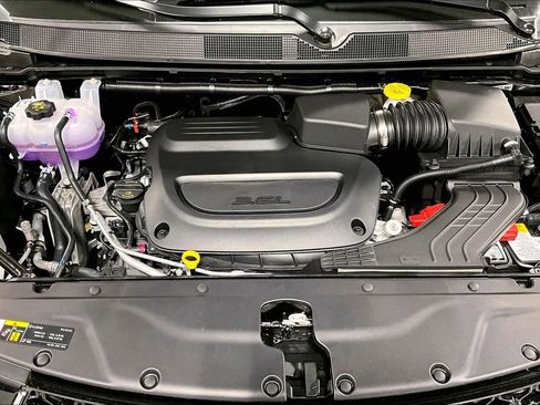 New 2026 Chrysler Pacifica Select image 26