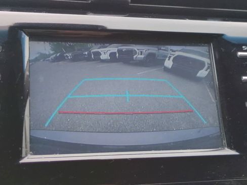 Used 2019 Toyota Camry LE FWD image 19