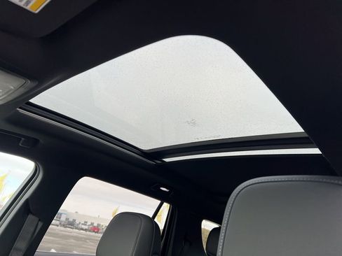 New 2026 Chevrolet Equinox LT w/ Convenience Package II image 9