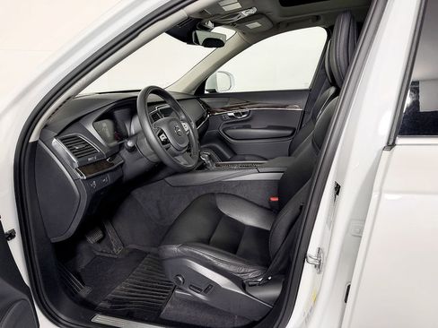 Used 2019 Volvo XC90 T6 Momentum w/ Protection Package Premier AWD/4WD image 33