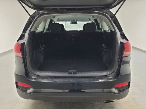 Used 2019 Kia Sorento AWD image 29