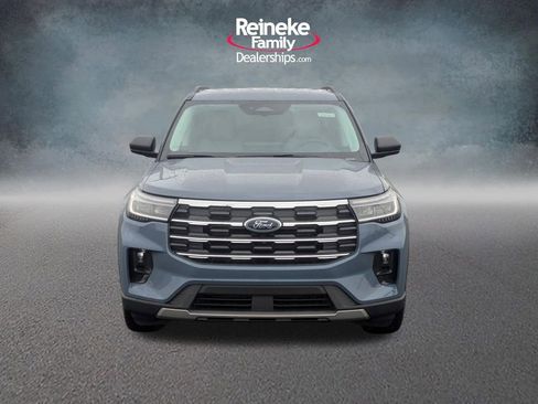 New 2026 Ford Explorer Active AWD/4WD image 2