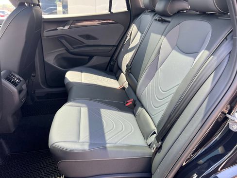 Certified 2026 Volkswagen Tiguan SE R-Line FWD image 29