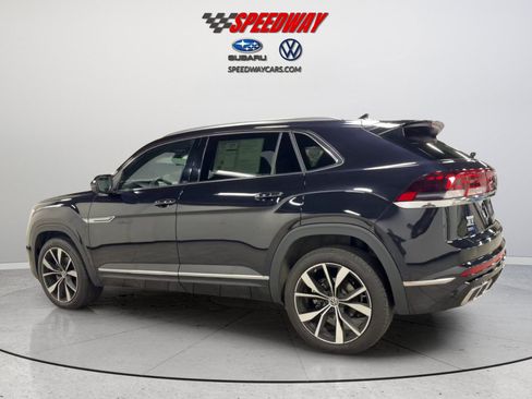 Certified 2026 Volkswagen Atlas Cross Sport SEL Premium R-Line AWD/4WD image 9