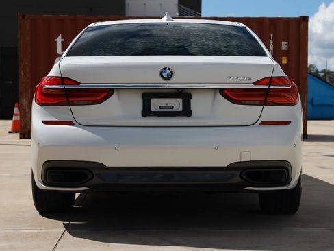 Used 2018 BMW 740e xDrive AWD/4WD image 7