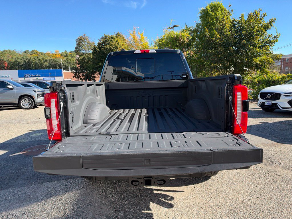 Used 2024 Ford F250 Lariat w/ Lariat Ultimate Package AWD/4WD image 6
