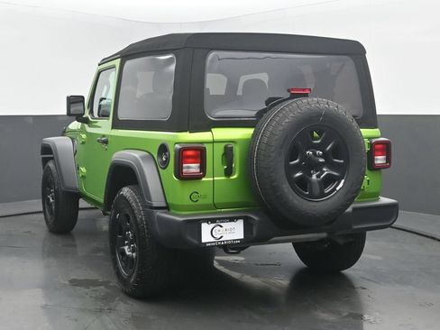 Used 2025 Jeep Wrangler Sport AWD/4WD image 4