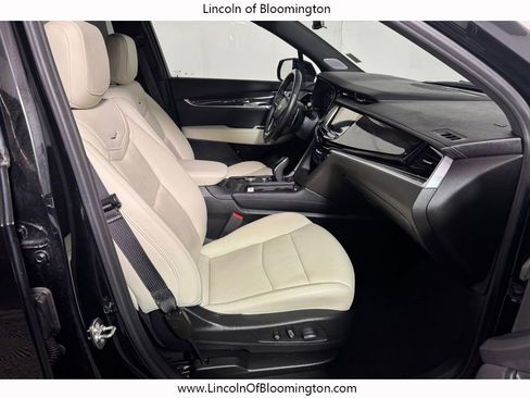 Used 2024 Cadillac XT6 Sport w/ LPO, Onyx Lite Package AWD/4WD image 14