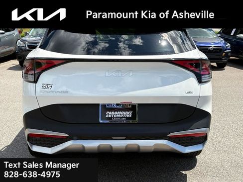 Certified 2025 Kia Sportage EX w/ EX Premium Package AWD/4WD image 5