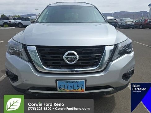 Used 2019 Nissan Pathfinder SL AWD/4WD image 3